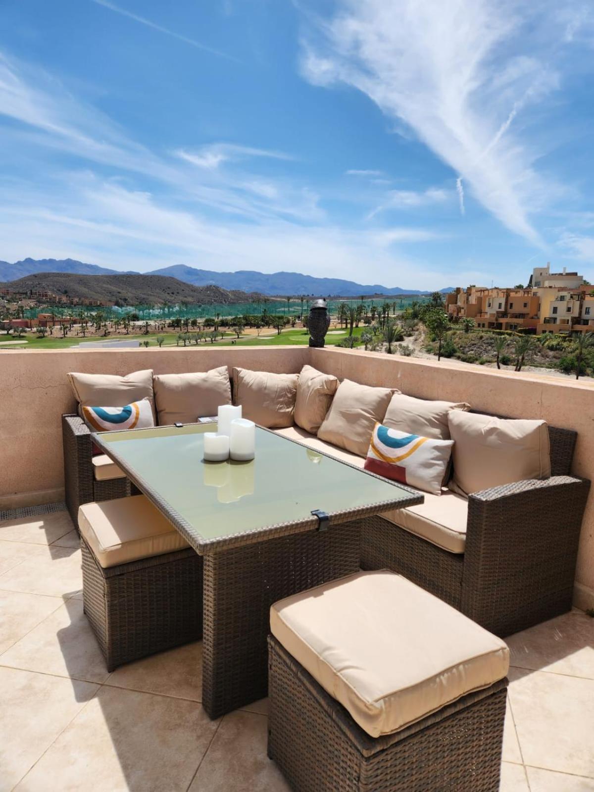 Atico Esquinero Con Preciosas Vistas Al Valle Del Este Golf Con Piscina Comunitaria! مْبيرا المظهر الخارجي الصورة