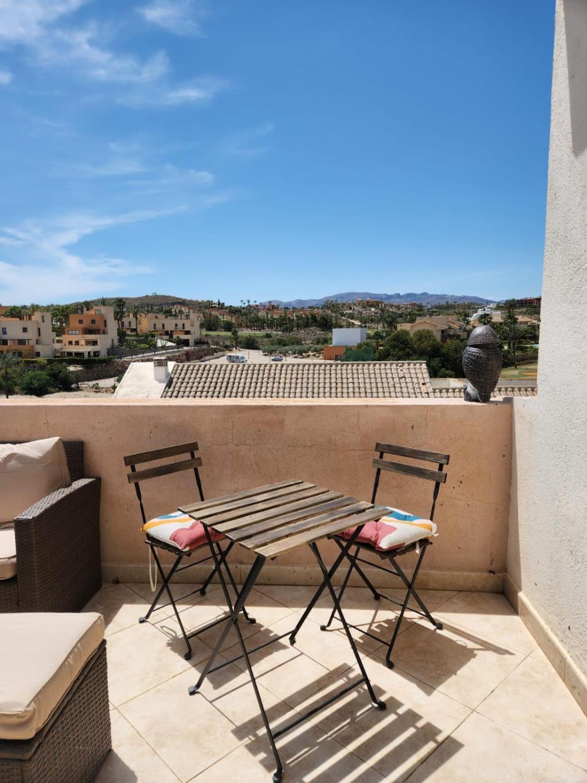 Atico Esquinero Con Preciosas Vistas Al Valle Del Este Golf Con Piscina Comunitaria! مْبيرا المظهر الخارجي الصورة