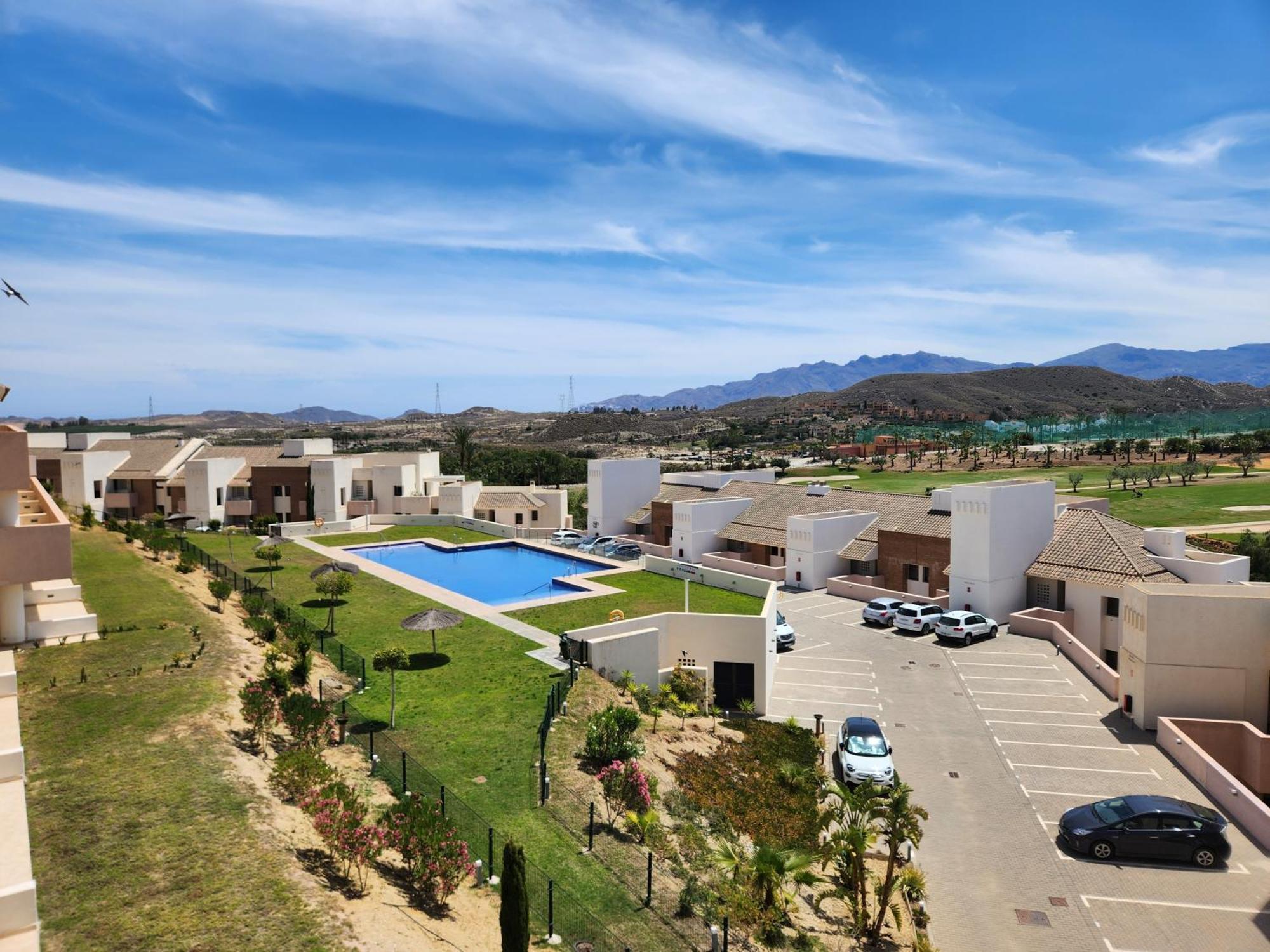 Atico Esquinero Con Preciosas Vistas Al Valle Del Este Golf Con Piscina Comunitaria! مْبيرا المظهر الخارجي الصورة